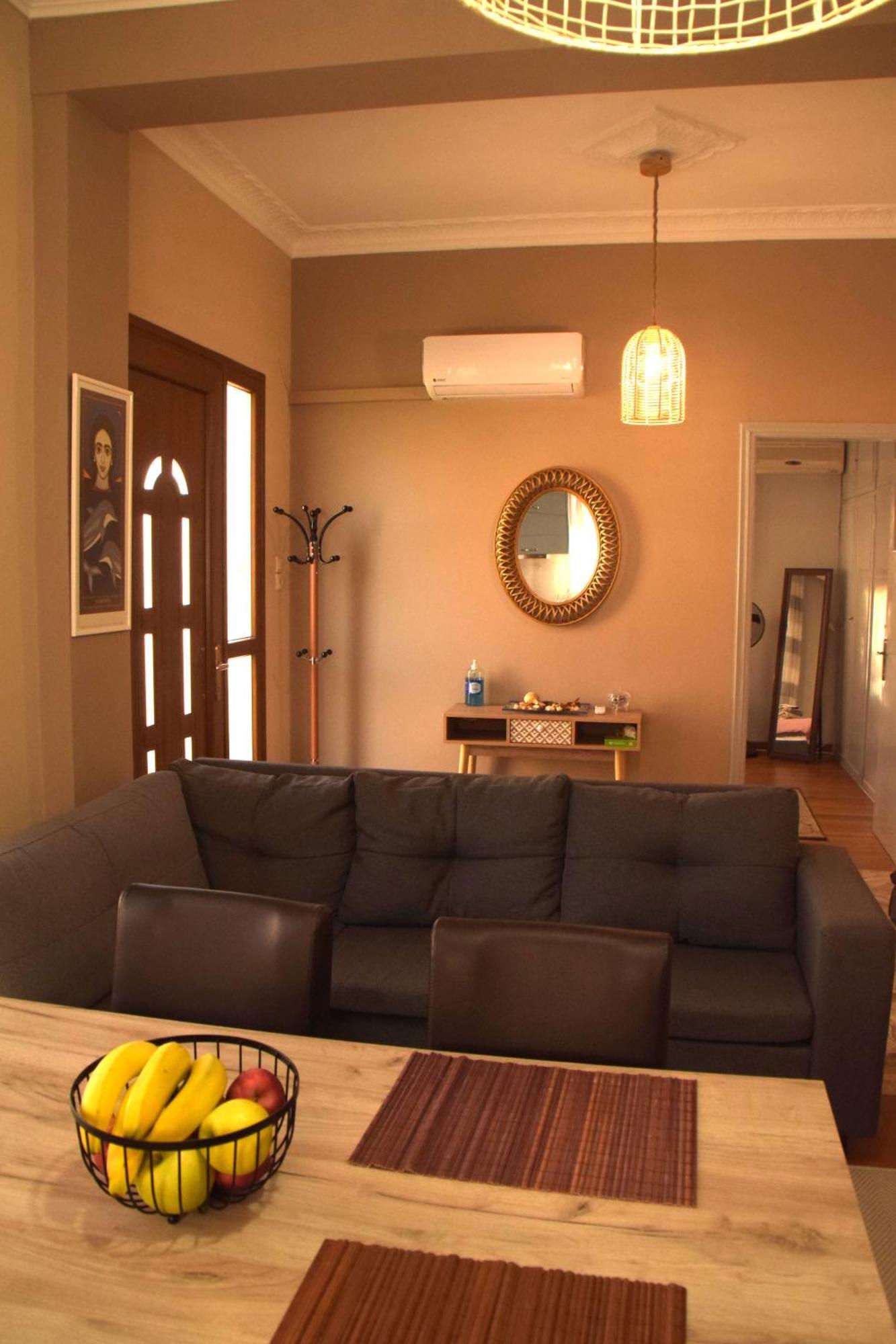 Апартаменты Myron & Gabby'S House Монемвазия Экстерьер фото